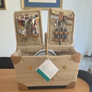 Picnic Time Pioneer Deluxe Picnic Basket designed for two people. 